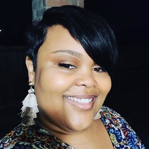 Meet your Posher, Le'neisha